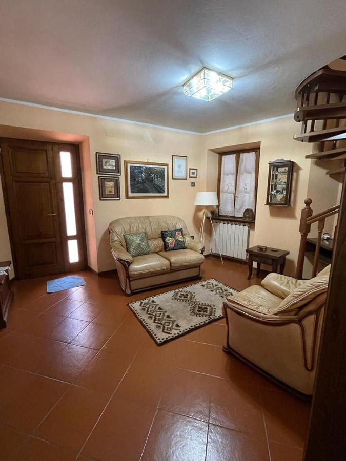 La Casa Di Franco Villa Ruosina Luaran gambar